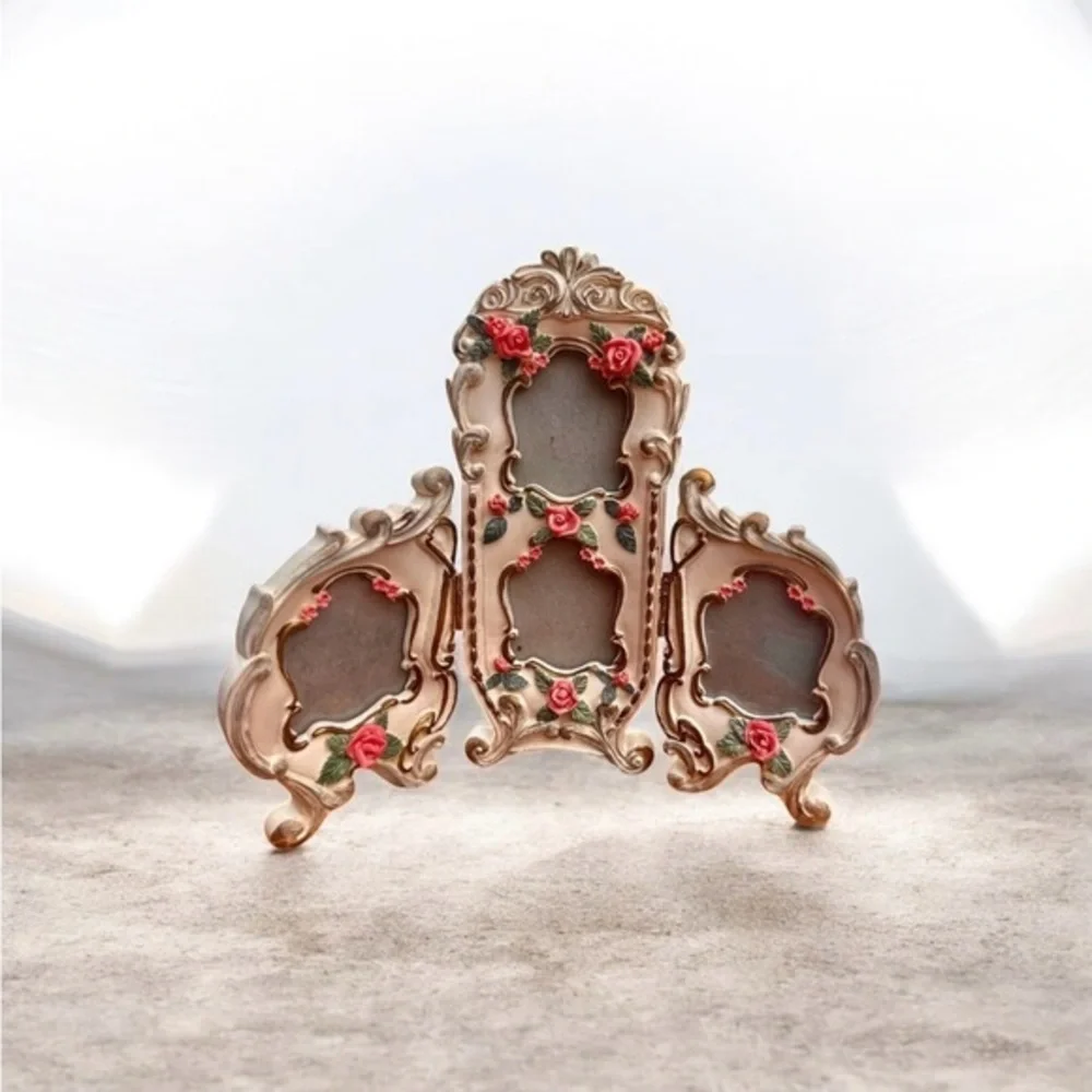 Vintage 3 D folding  Victorian style with roses pictures frame
